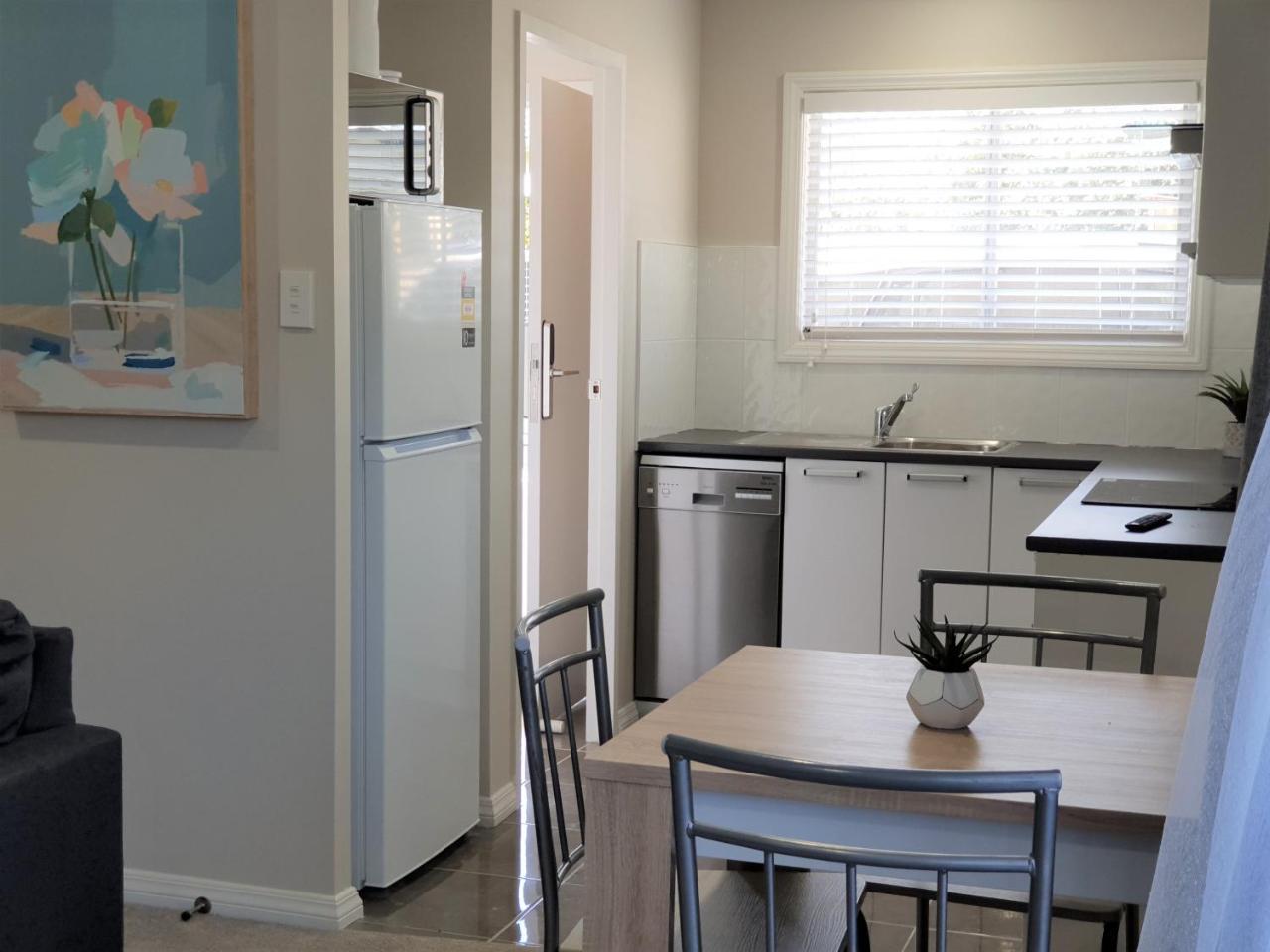 Rose Apartments Unit 6 Central Rotorua-Accommodation & Spa エクステリア 写真
